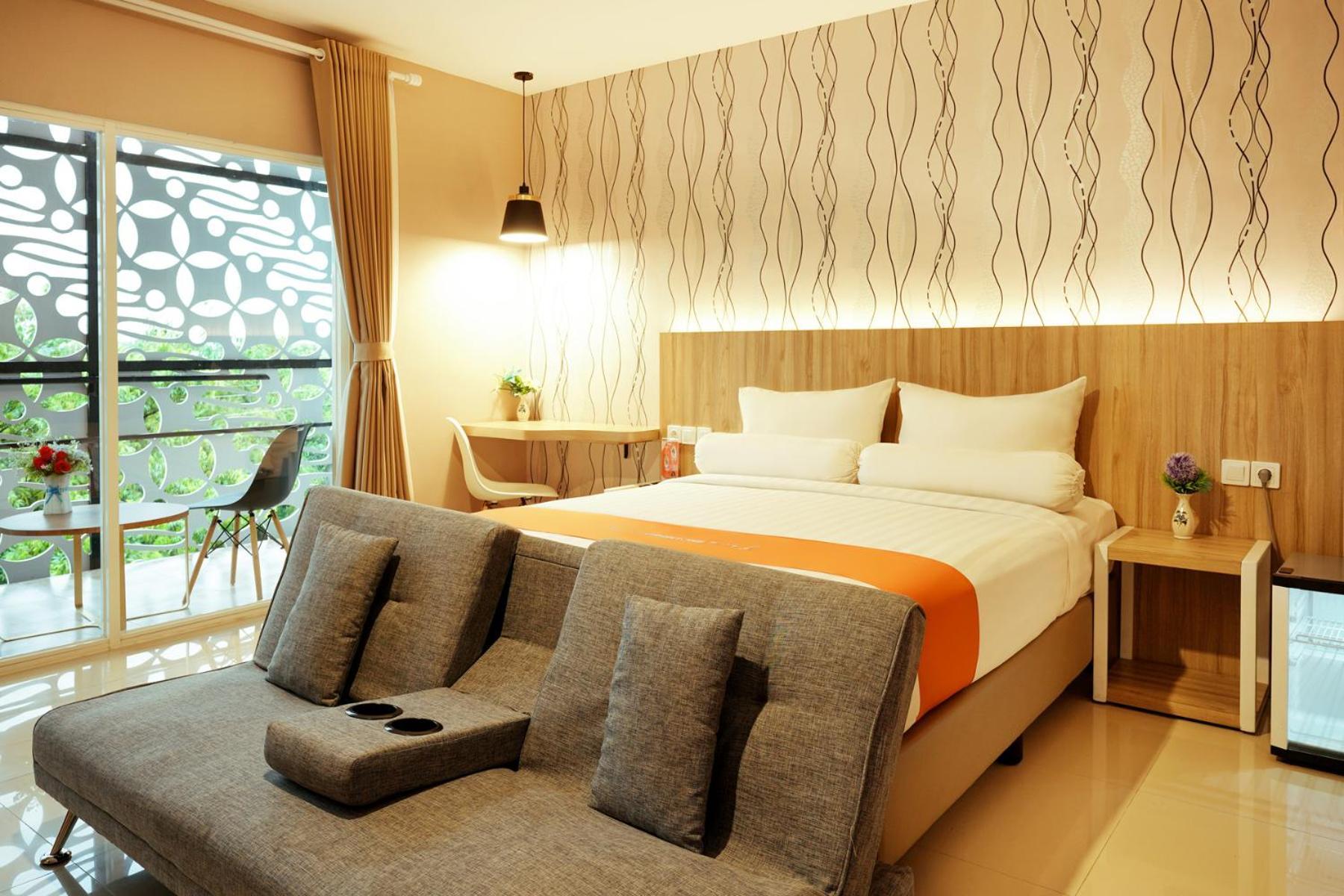 Front One Hotel Sragen ภายนอก รูปภาพ